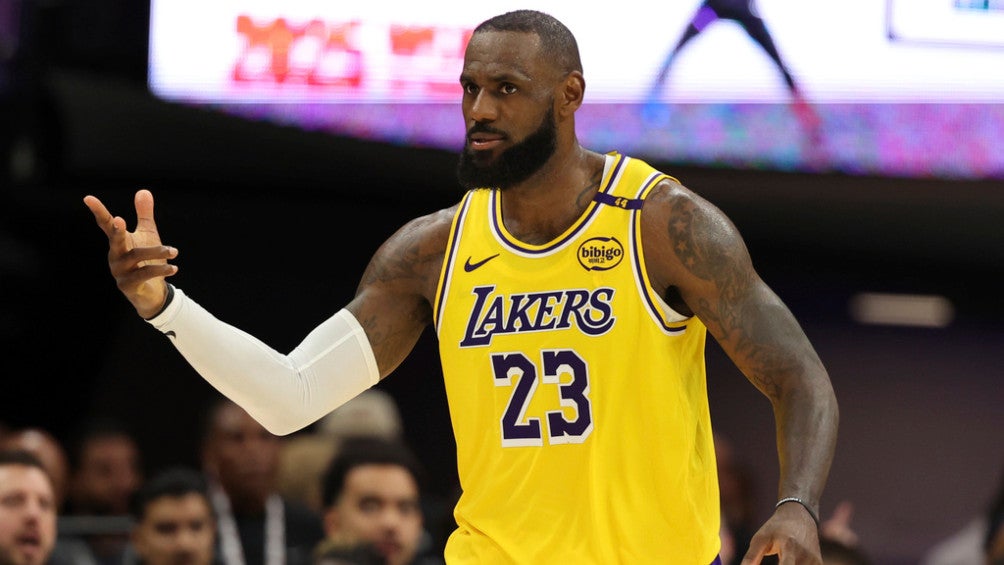 Hist Rico Lebron James Rompe R Cord De Minutos Jugados En La Nba