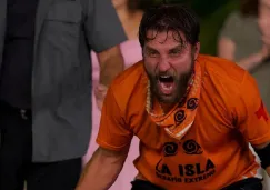 Su familia fue la encargada de dar a conocer la noticia. Su familia fue la encargada de dar a conocer la noticia.