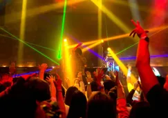 ¿Tu negocio pone música de Spotify o YouTube? Estas son las multas por usar canciones sin licencia ¿Tu negocio pone música de Spotify o YouTube? Estas son las multas por usar canciones sin licencia