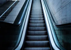 Niño pierde un dedo del pie tras accidente en escalera eléctrica del WTC en CDMX Niño pierde un dedo del pie tras accidente en escalera eléctrica del WTC en CDMX