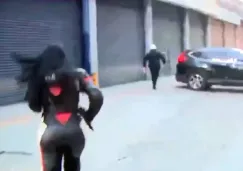 Reportera capta en vivo a policía del Edomex que presuntamente extorsionaba a un automovilista en Naucalpan Reportera capta en vivo a policía del Edomex que presuntamente extorsionaba a un automovilista en Naucalpan