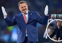 ‘Menos palabras y mejores resultados’: Carlos Hermosillo explotó contra Nicolás Larcamón Carlos Hermosillo