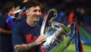 Messi alza la 'Orejona' 