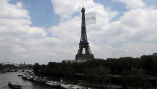 Paris 2024: Una bandera gigante ondeará en Torre Eiffel por los Juegos Olímpicos