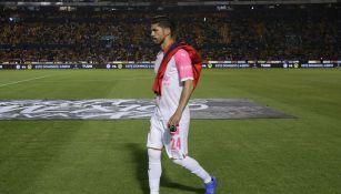 Oribe Peralta al final de un partido con Chivas