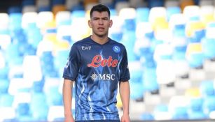 Hirving 'Chucky' Lozano jugando partido de la Serie A con el Napoli