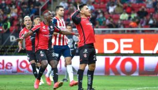 Aldo Rocha festeja gol con Atlas