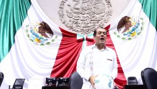 Video: Matador Hernández se echó una 'cascarita' con presidente de Cámara de Diputados