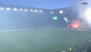 Saint-Étienne vs Mónaco invadido por bengalas