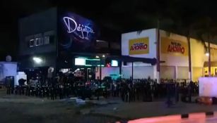Video: Balacera en zona de bares en Cancún dejó un muerto y seis heridos