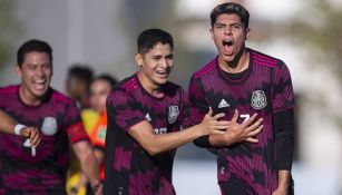 Guzmán celebrando su gol