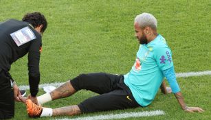 Neymar se lesionó en un entrenamiento con Brasil