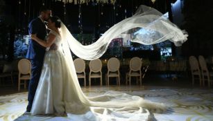 Mishelle Herrera y Fernando Poblete en su boda