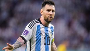 Messi reacciona durante partido vs Australia en Qatar 2022