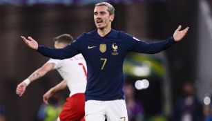 Antoine Griezmann reacciona durante partido con Francia vs Polonia en Qatar 2022
