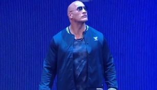 WWE: The Rock regresó a Smackdown ante la emoción de miles de fans