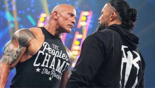 ¡Lucha de gigantes! The Rock reta a Roman Reigns a pelear en WrestleMania 40
