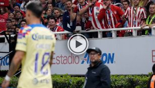 Afición de Chivas insulta con gritos homofóbicos a Cristián 'Chicote' Calderón en el Estadio Akron