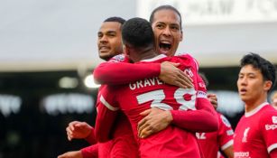 Liverpool vence de visita al Fulham y sigue en la lucha por la Premier League