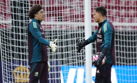 Malagón revela que competencia con Ochoa en Selección Mexicana lo 'cansó' mentalmente