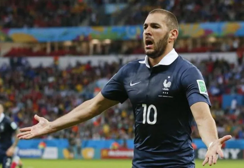 AP El 'Gato' se lamenta durante un duelo de Les Bleus