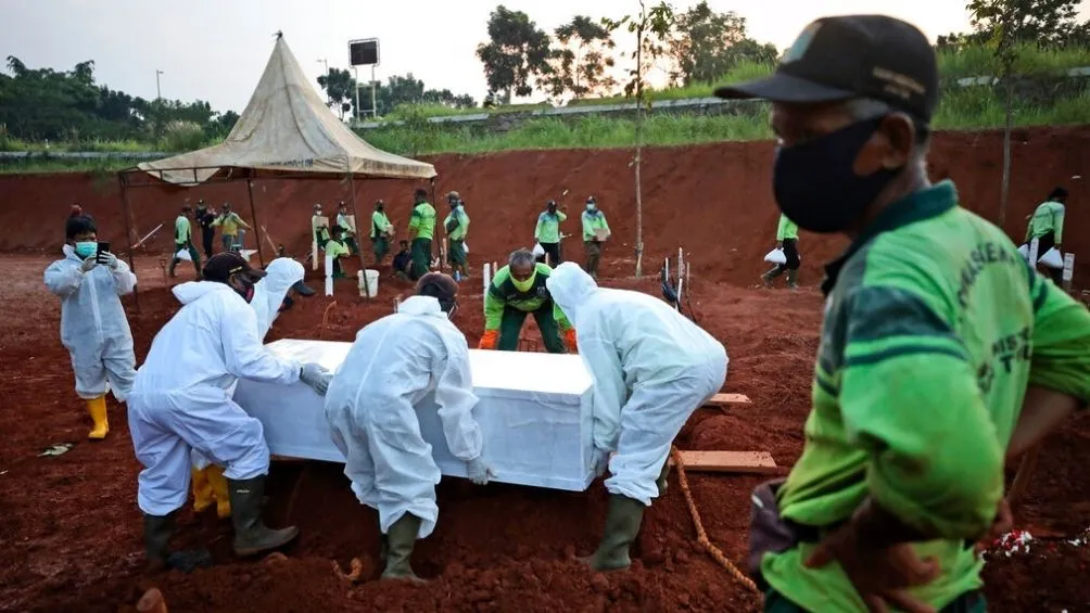 AP Cementerio en Yakarta, Indonesia