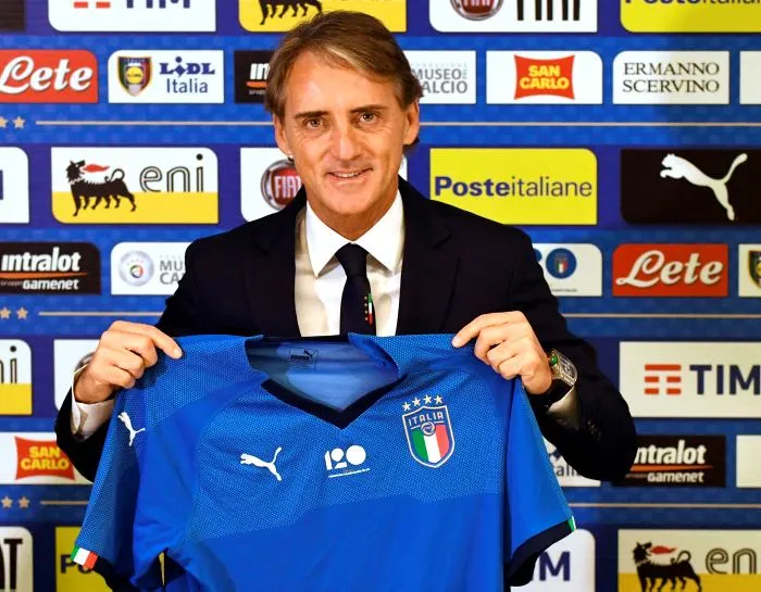 AP Mancini durante su presentación con Italia