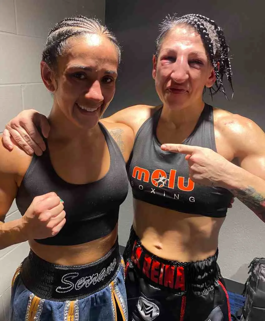 TWITTER: @Serranosisters La cara de Miriam Serrano después del combate