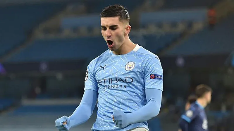 EFE Ferran Torres festeja un gol con el Manchester City