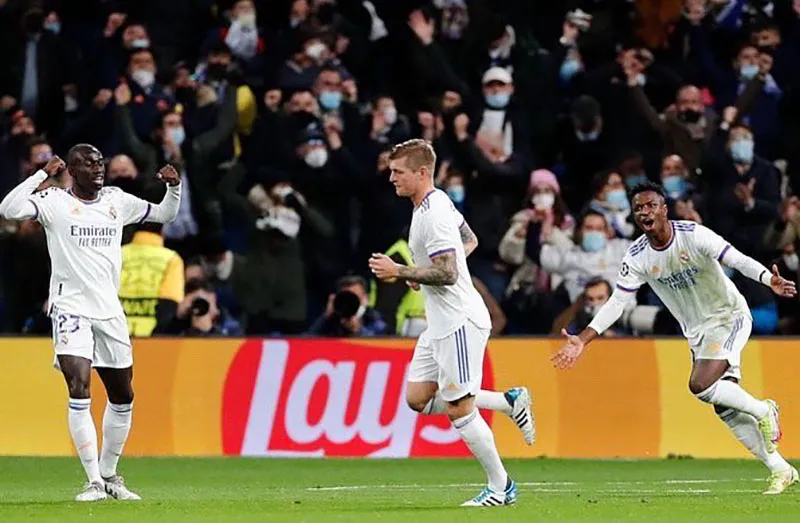 TWITTER @TONIKROOS Kroos durante un duelo con el Real Madrid