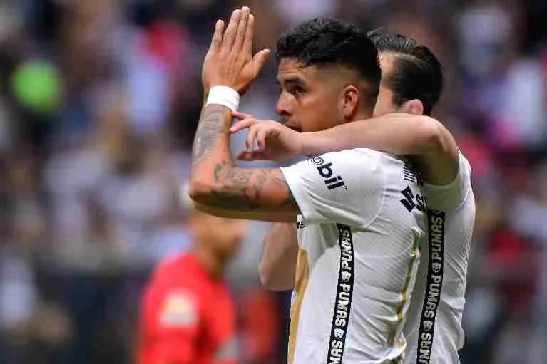 IMAGO7 López tras anotarle al Toluca en Repechaje