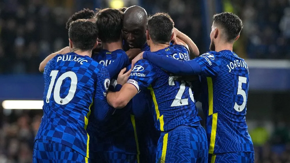 AP Chelsea festejando gol en partido de la Premier League