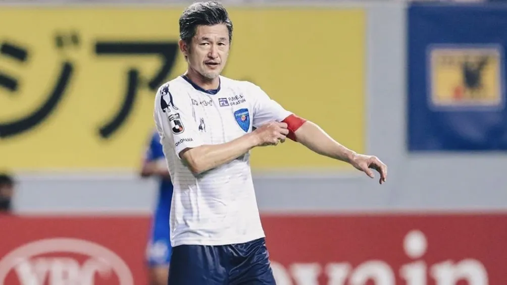 TWITTER | @MANUHEREDIA21 Kazuyoshi Miura; el futbolista más veterano en activo del mundo