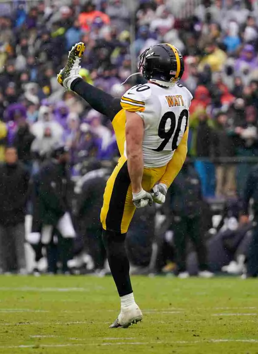 AP T.J. celebrando igualar el récord