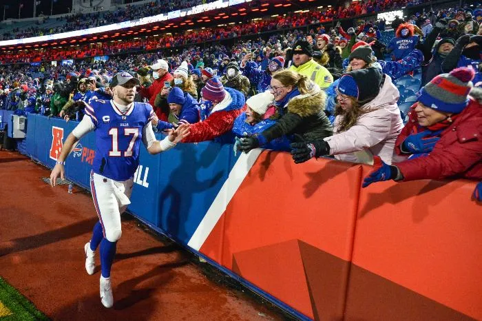 AP Josh Allen celebra con su afición