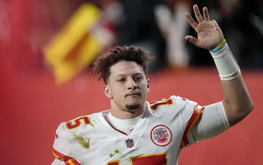 AP Patrick Mahomes comandará a los Kansas City Chiefs