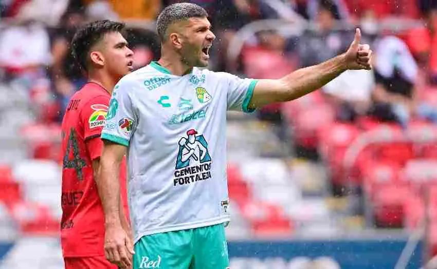 IMAGO 7 Gigliotti jugando con La Fiera