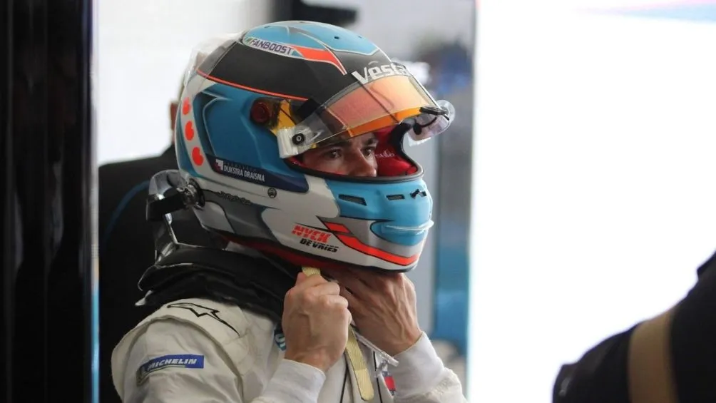 @robsanvar De Vries en una competencia