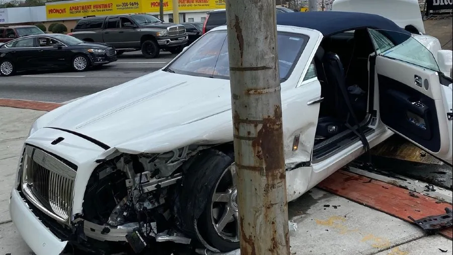 ESPECIAL Así quedó el auto del basquetbolista