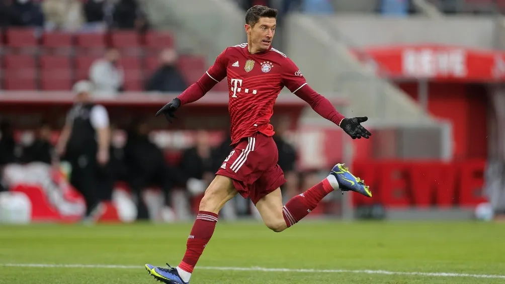 EFE Robert Lewandowski jugando partido con el Bayern Múnich