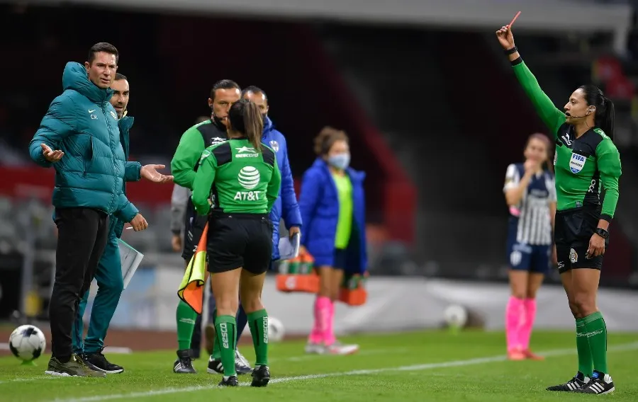 MEXSPORT Harrington al ser expulsado