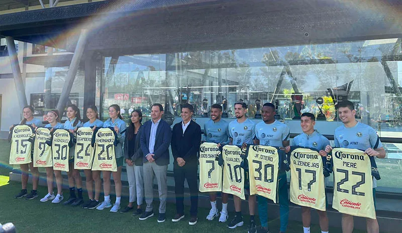 DAVID AGUILAR Refuerzos del América Femenil y Varonil