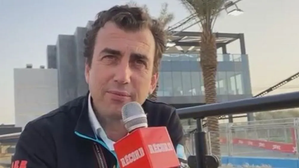 RÉCORD Longo en entrevista