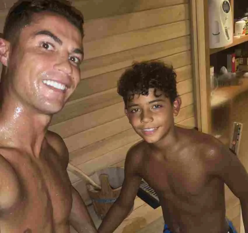 INSTAGRAM: @cristiano Cristiano Ronaldo y Cristiano Jr.