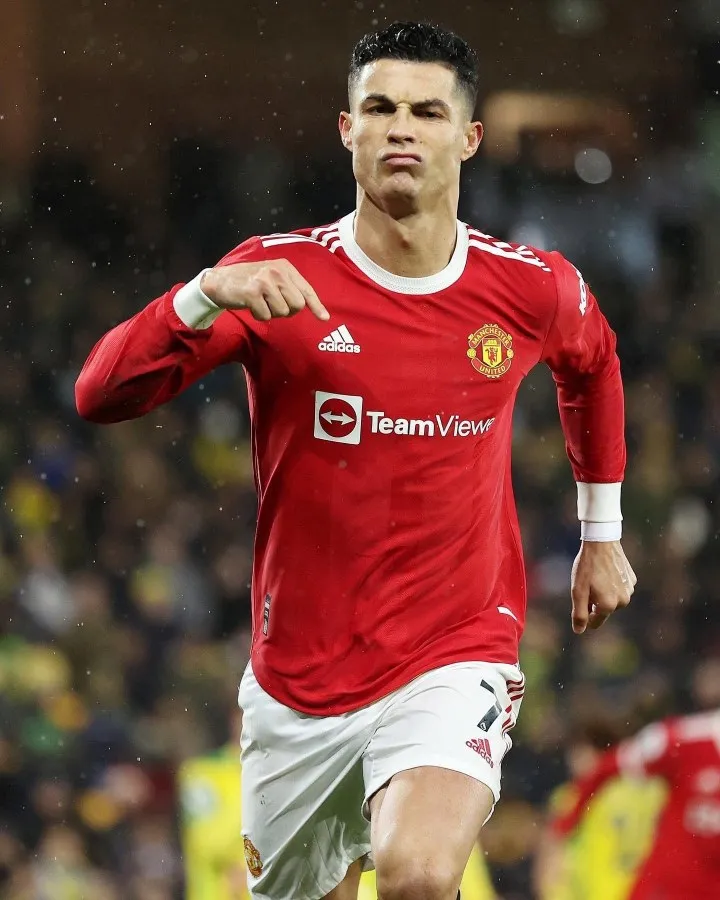 TWITTER @CRISTIANO Cristiano Ronaldo durante un partido con el United