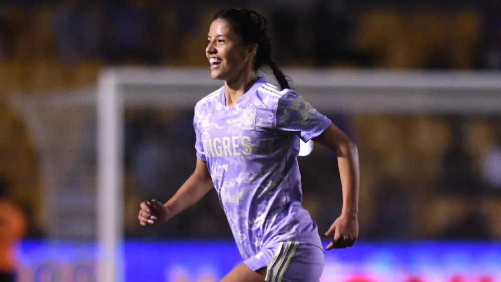 IMAGO7 Stefany Ferrer jugando partido con Tigres en la Liga MX Femenil