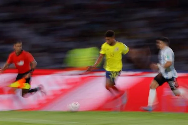 EFE Acciones entre Argentina y Colombia