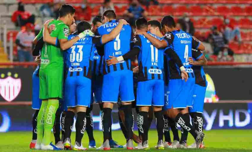 IMAGO7 Jugadores de Monterrey previo al partido contra Rayos