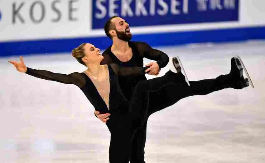 AP Leduc y su pareja en acción