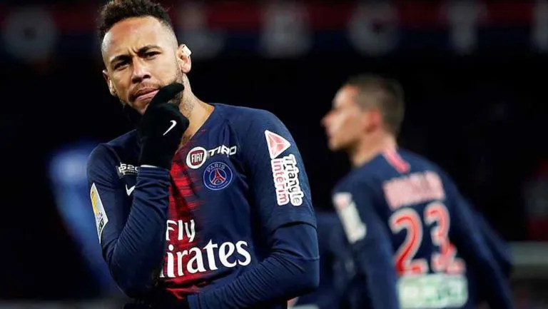 EFE Neymar Jr. durante un duelo con el PSG